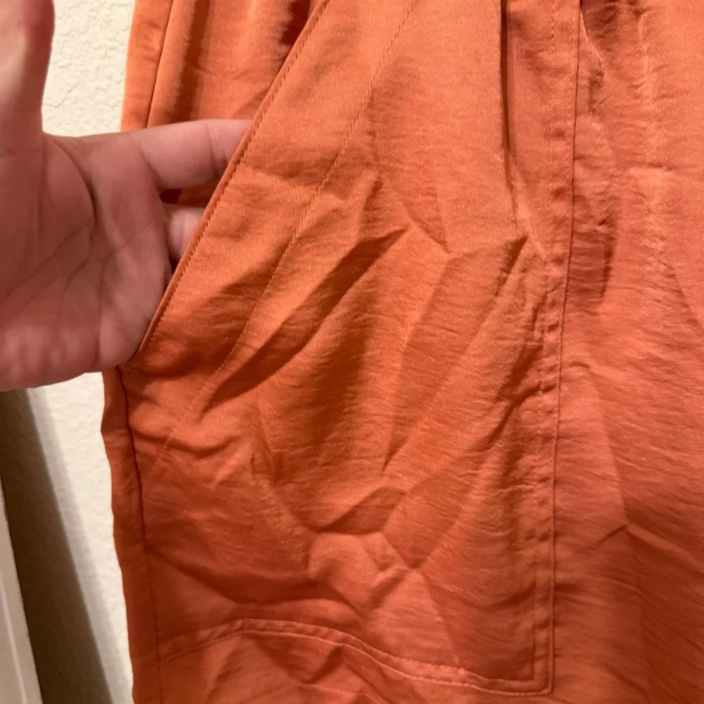A New Day Women's Satin High Rise Pull On Shorts XL Orange Stretchy W Pockets - Picture 6 of 12
